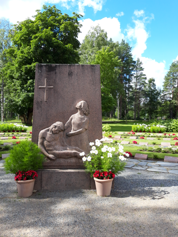 Sankarihaudat Sankarihautojen muistomerkki