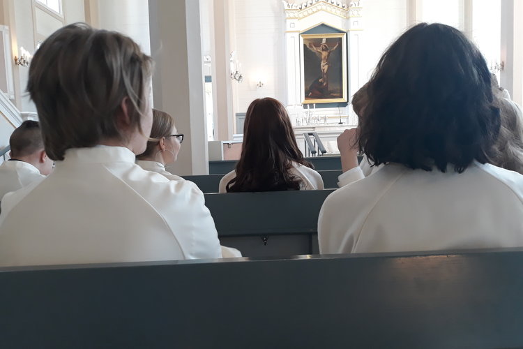 Oma Nuorten ilta, Liikunta- ja kevätryhmät Oma Nuorten ilta, Liikunta- ja kevätryhmät